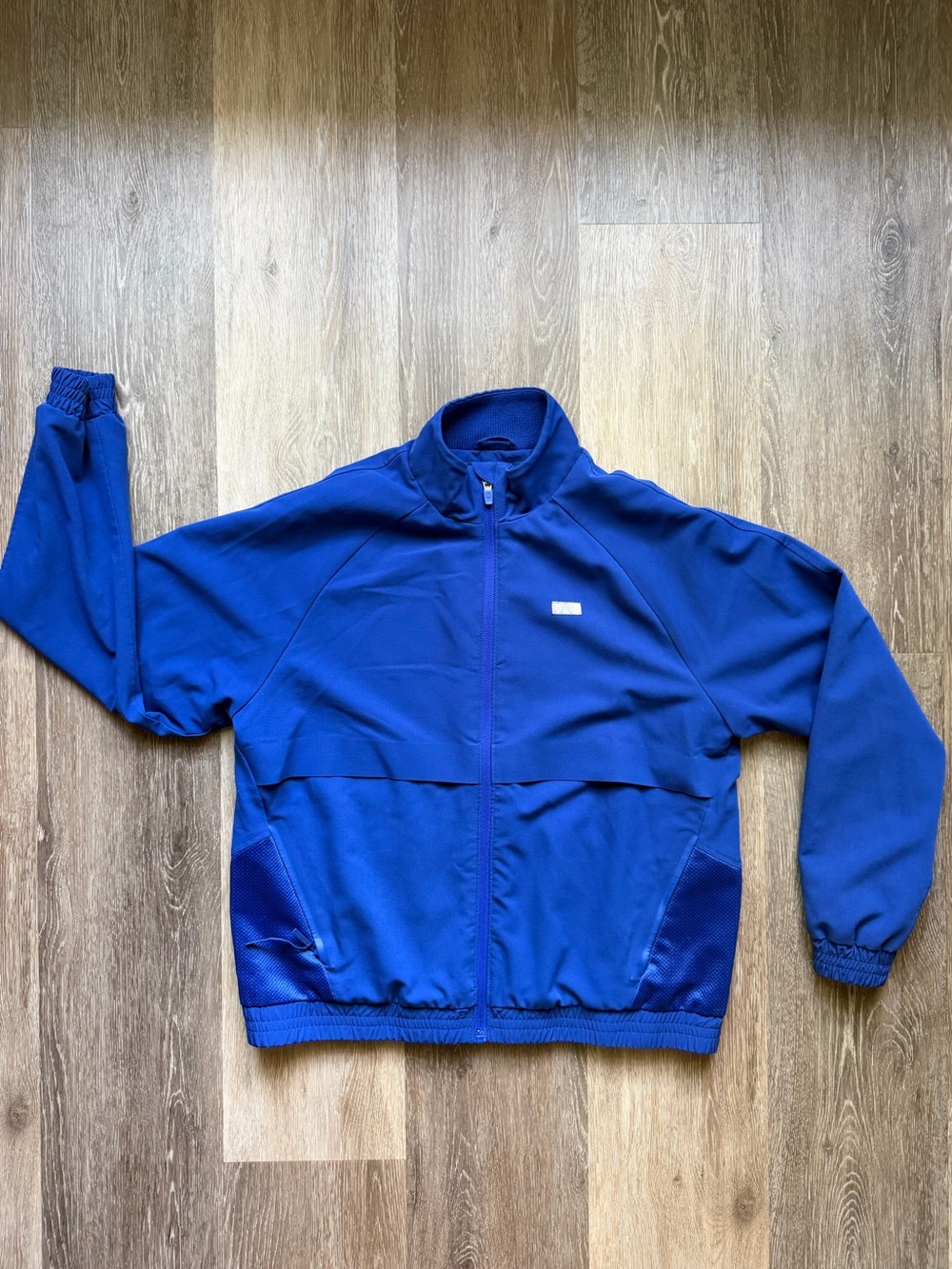 Figs Sydney Scrub Jacket in Electric Blue